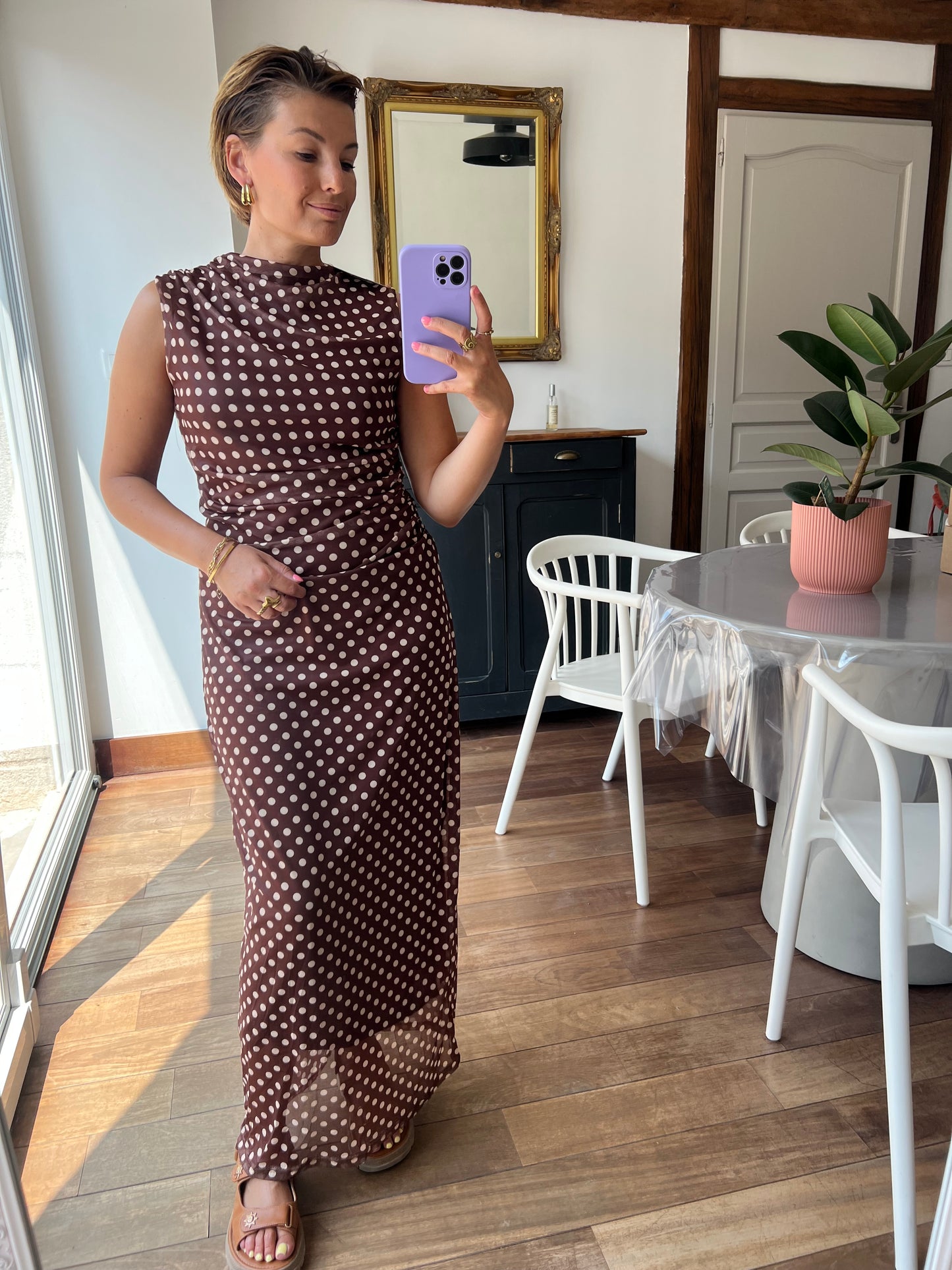 Robe Laora