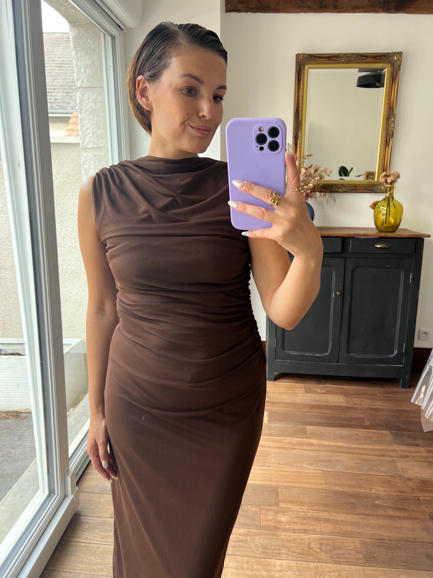 Robe Laora