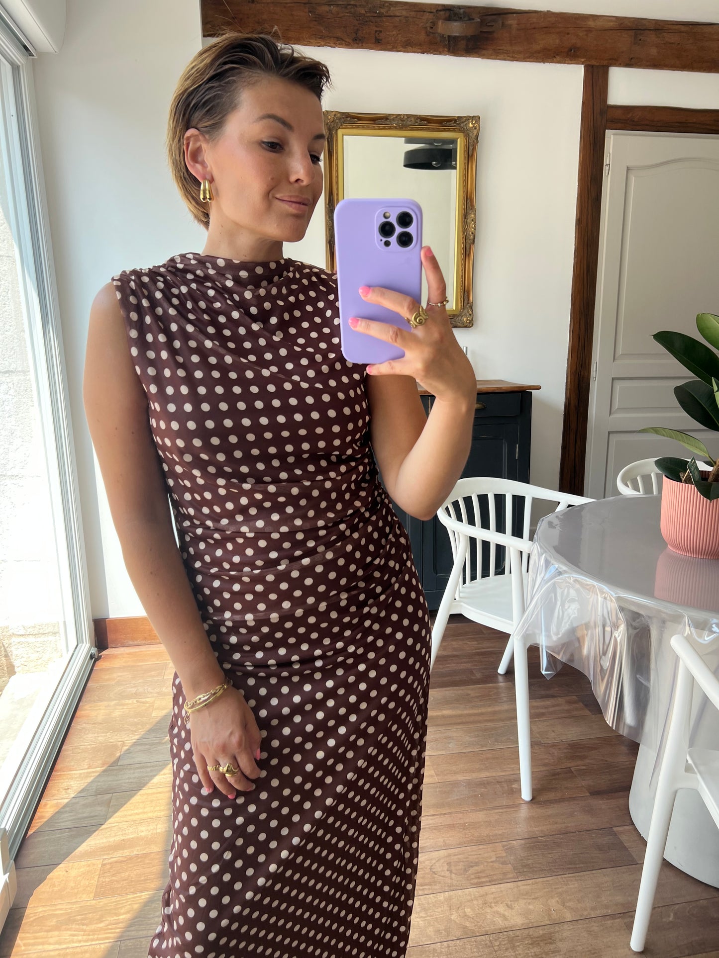 Robe Laora
