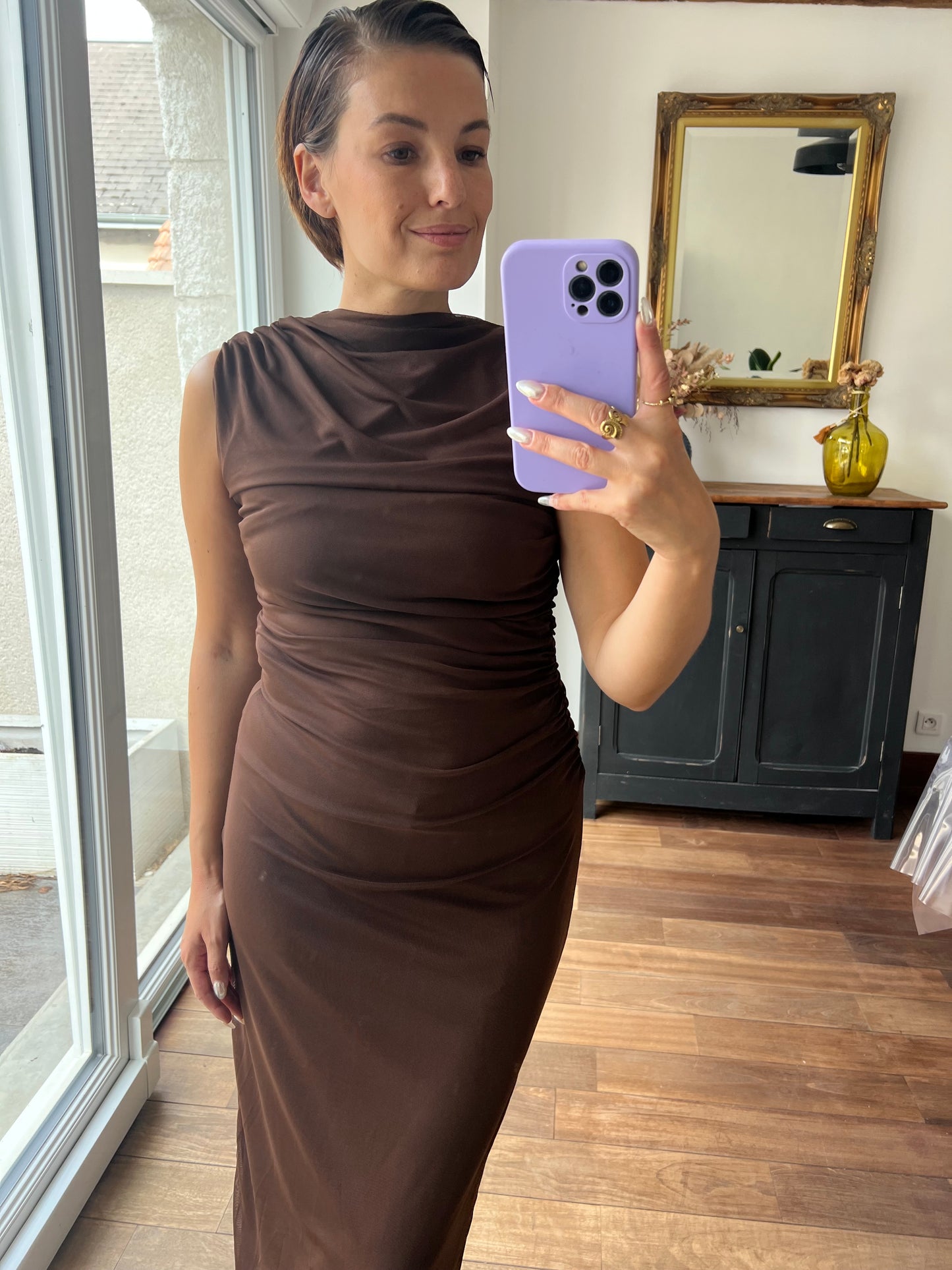 Robe Laora