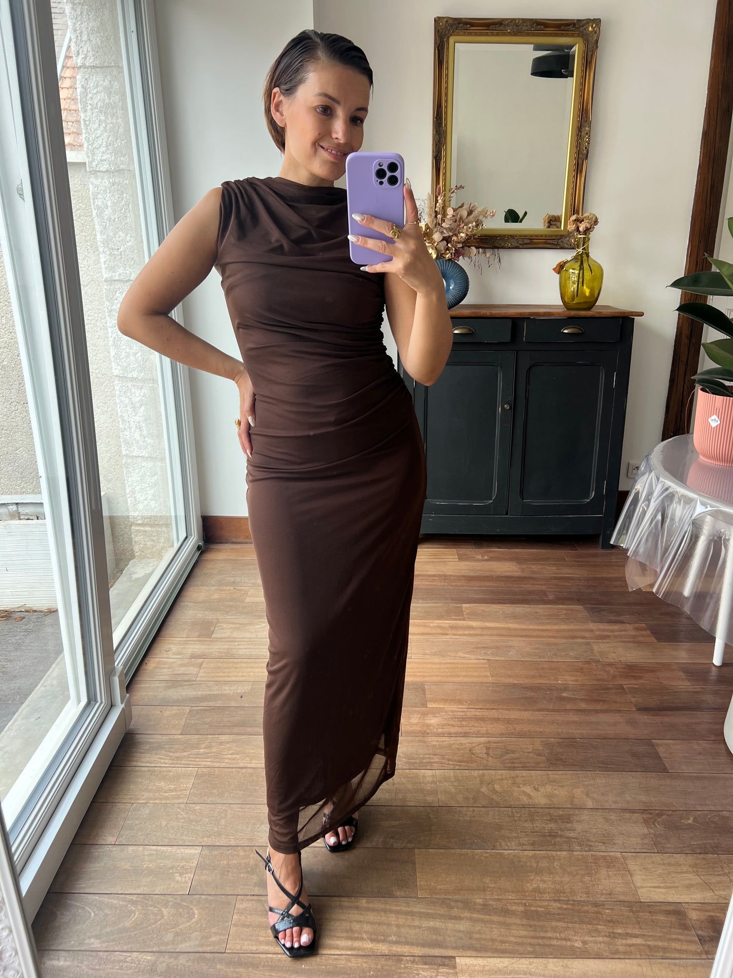 Robe Laora