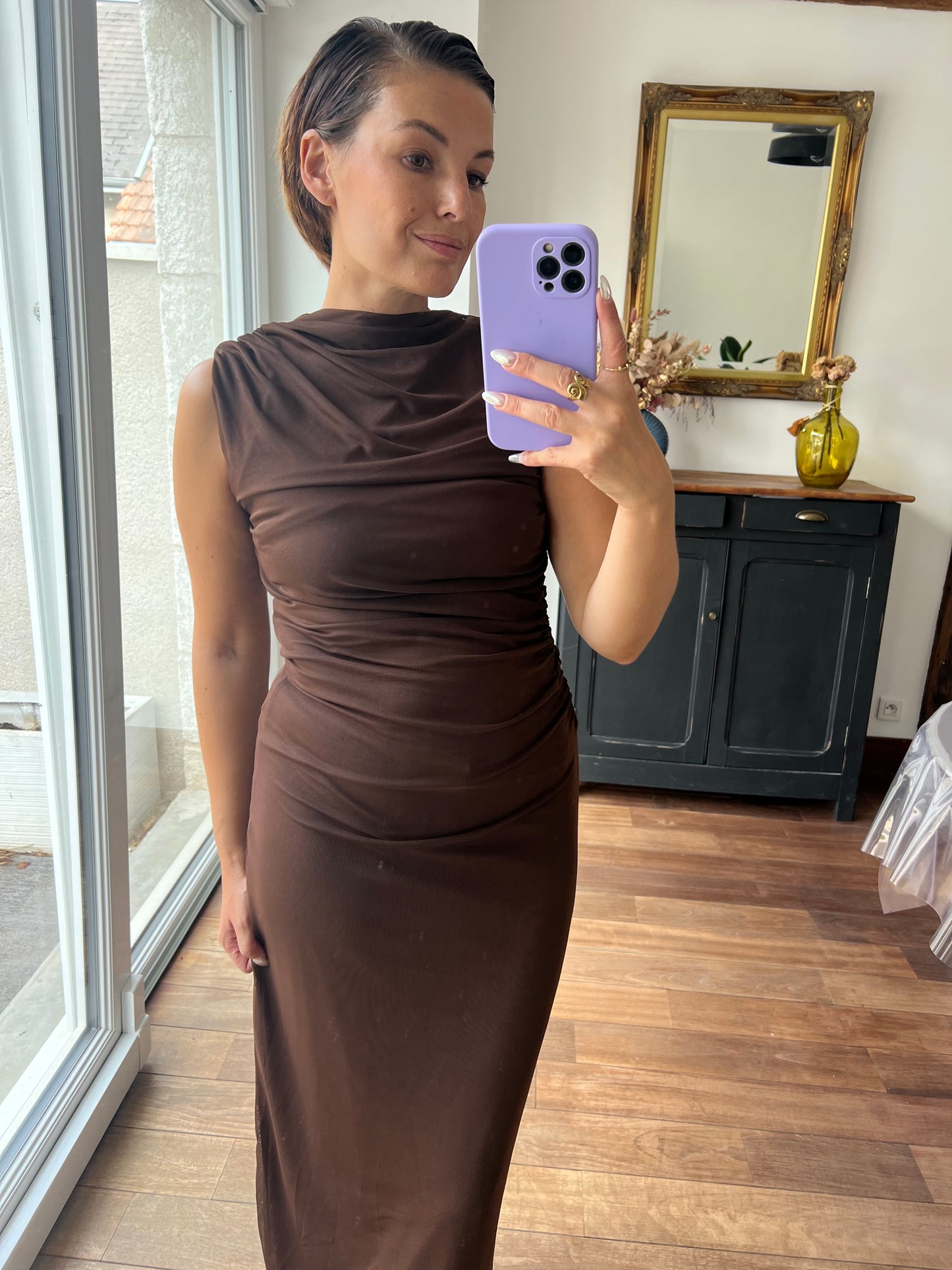 Robe Laora