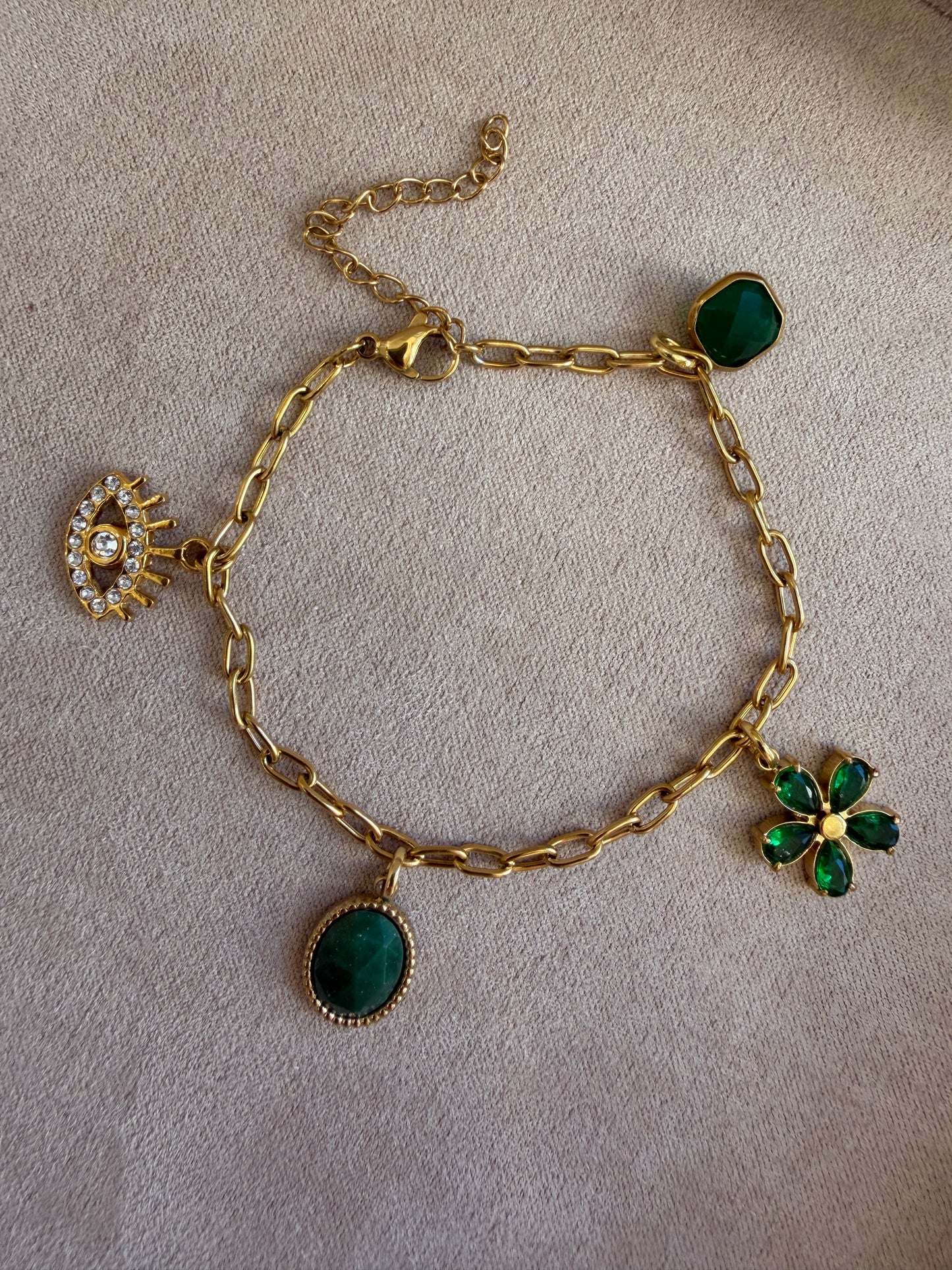 Pendentif carré en pierres fines sertie 8 mm Onyx vert