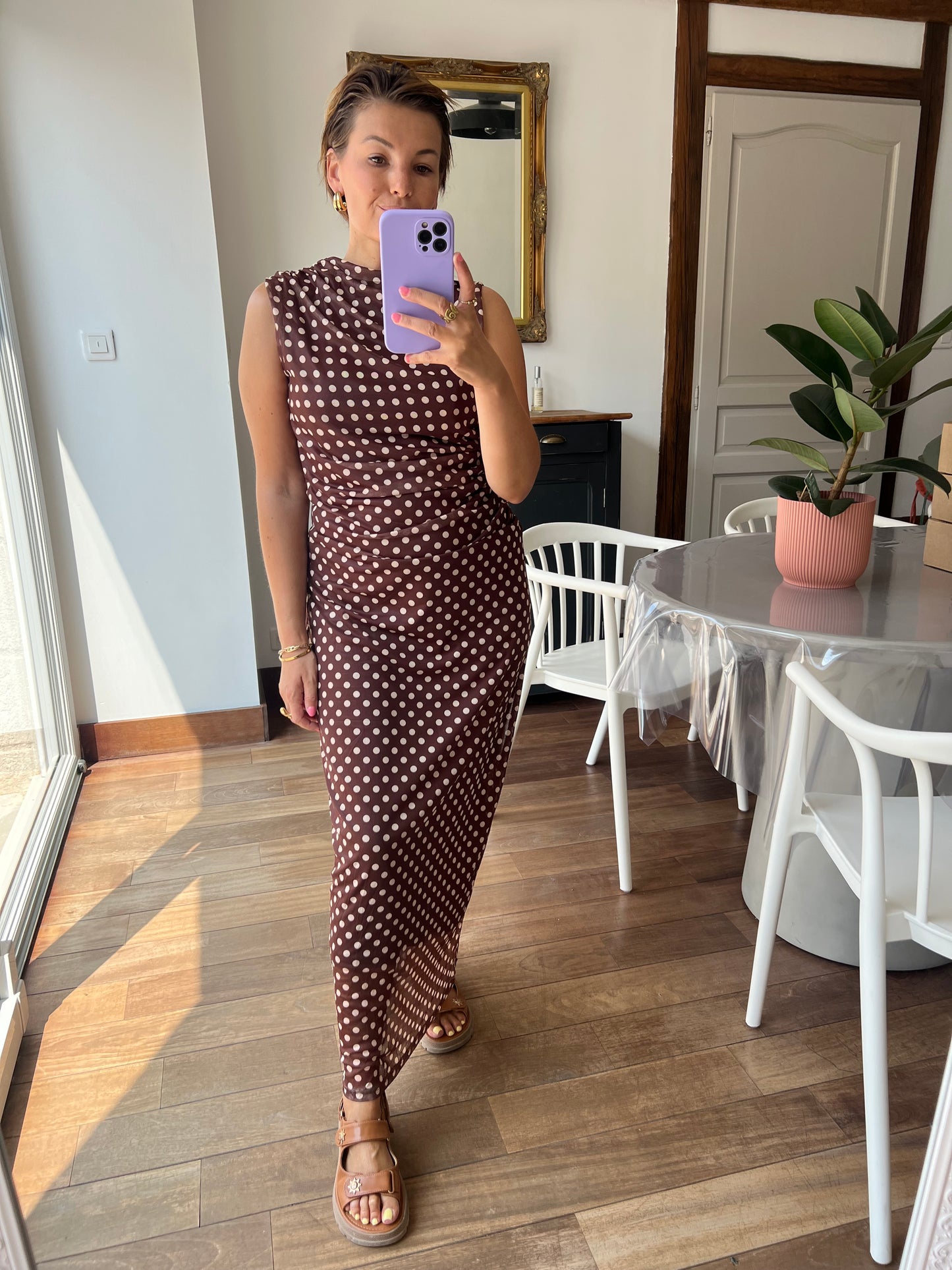 Robe Laora