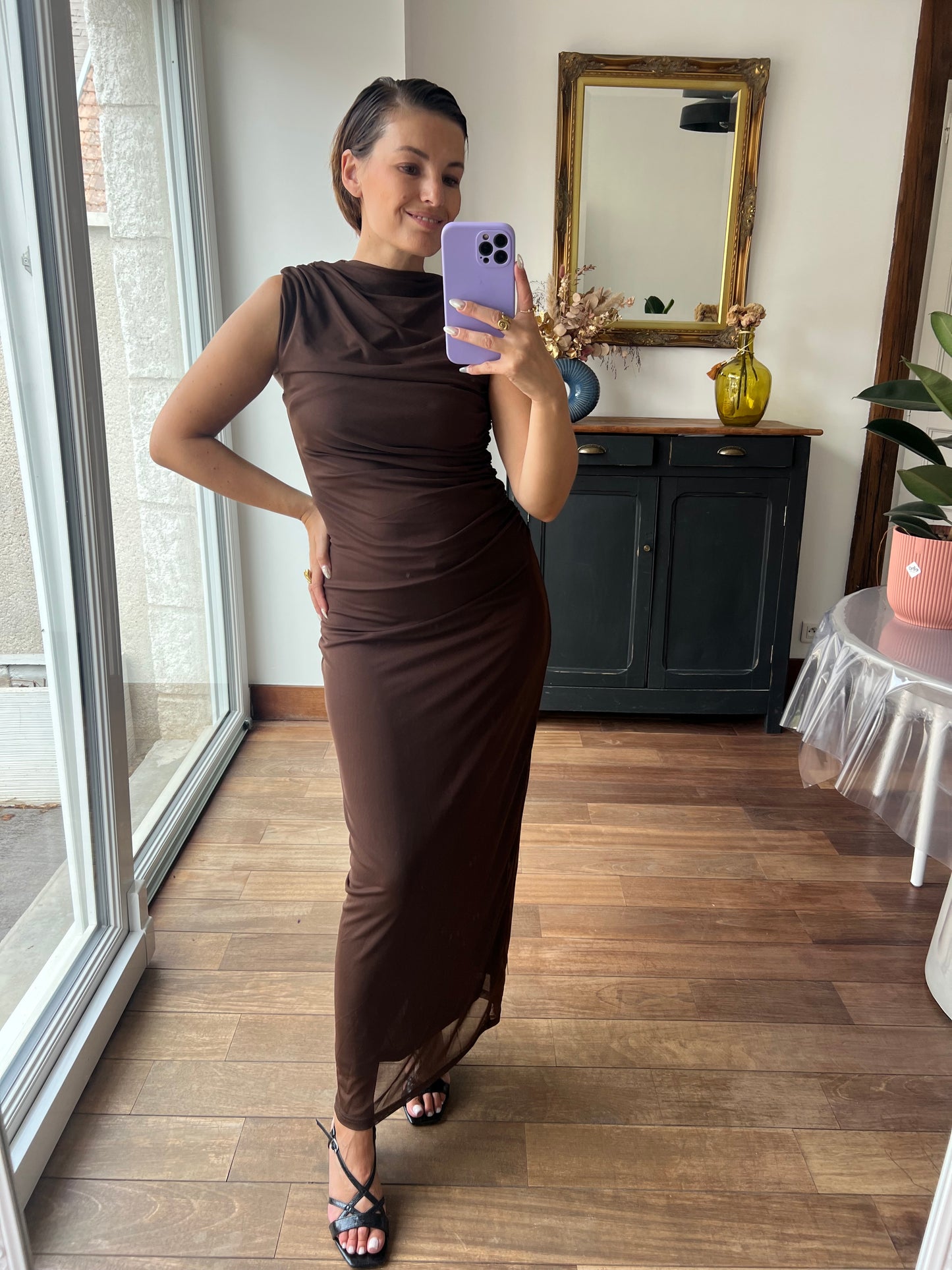 Robe Laora
