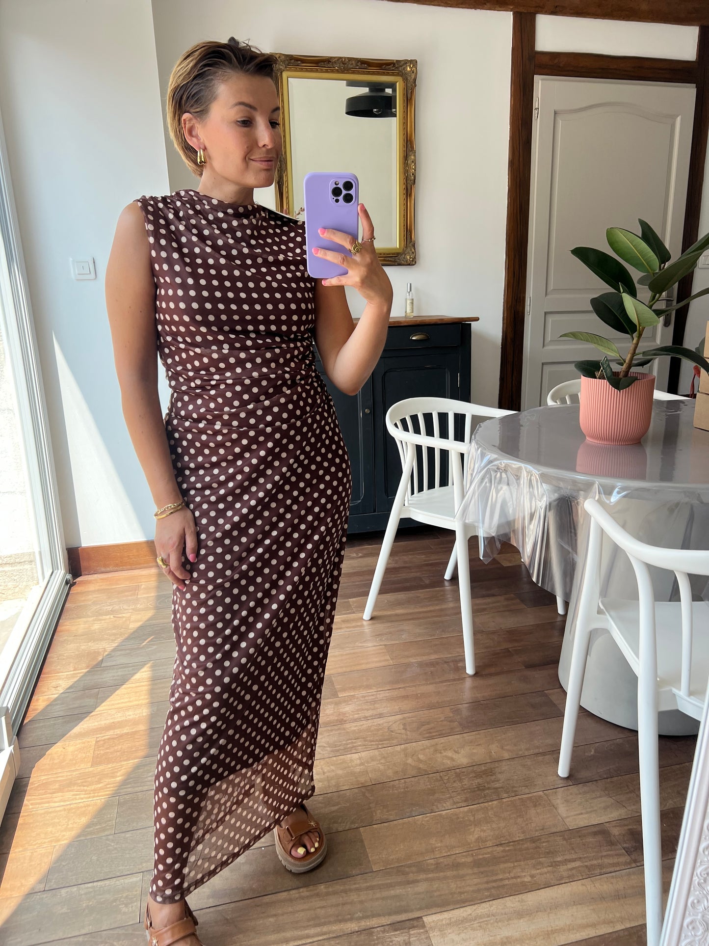 Robe Laora
