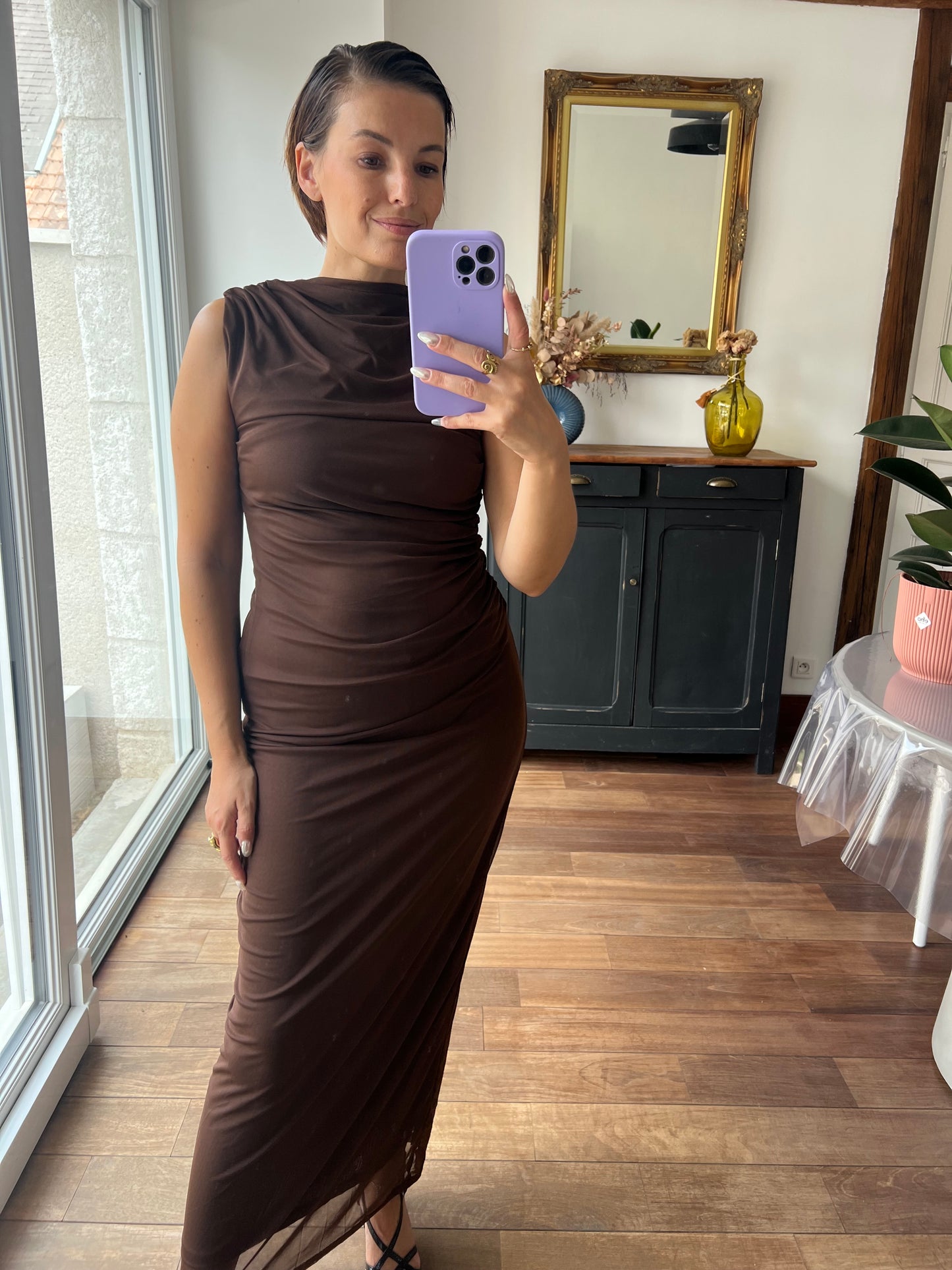 Robe Laora