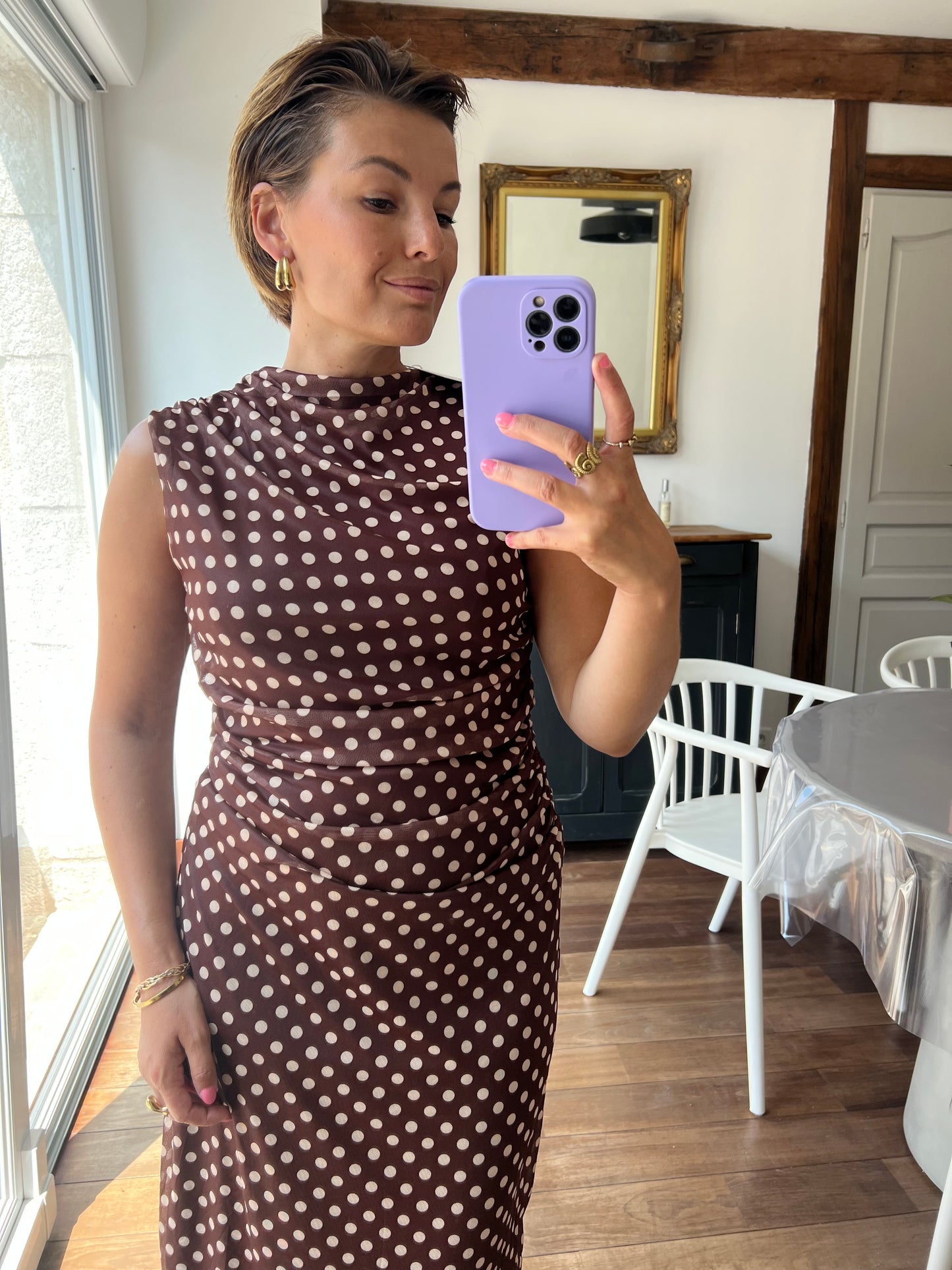 Robe Laora