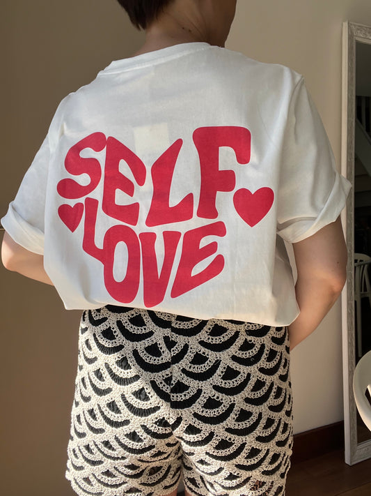 T-shirt self love