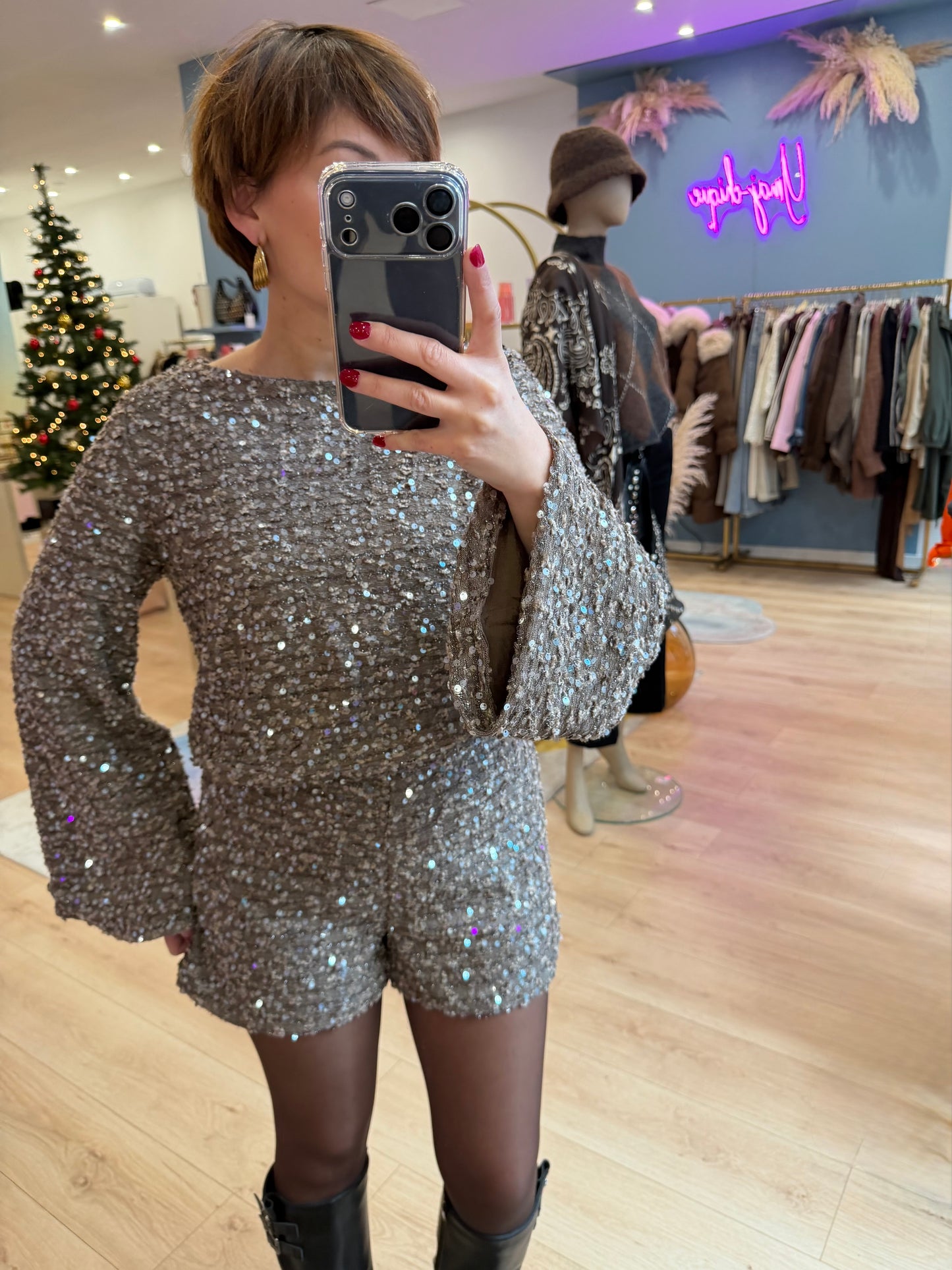 Top Liora