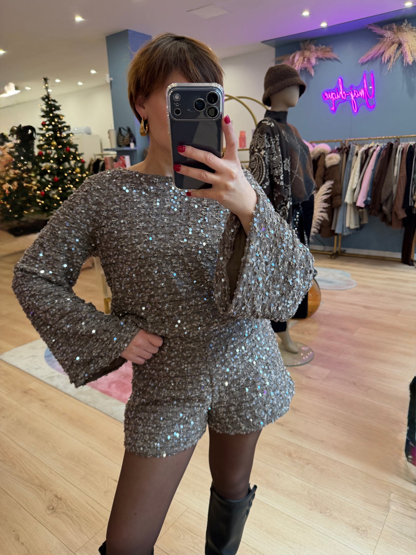 Top Liora