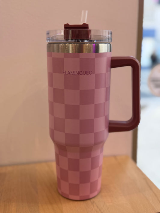 Bouteille isotherme rose à carreaux